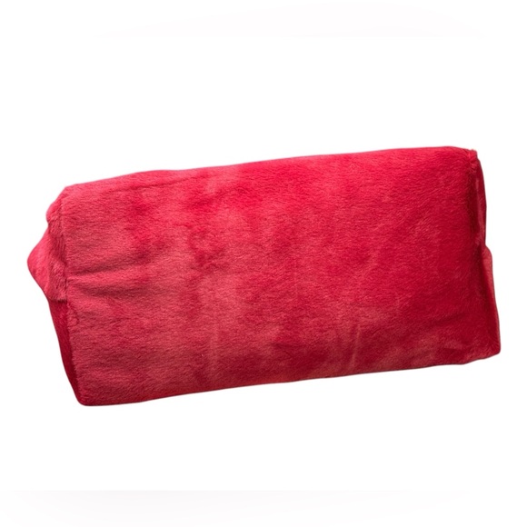 NWT JUICY COUTURE FURRY COSMETIC POUCH - Picture 4 of 7